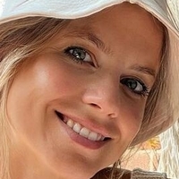 Melanie Pelzer Meztelen