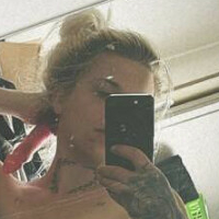 Melinda Erfurth Meztelen