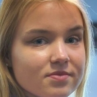 Merle Amèlie Meztelen