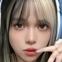mikoqiqi_ Meztelen