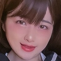 Misa Chiang Meztelen