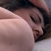 Miss Raissa Nur Meztelen