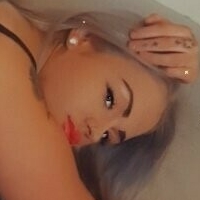Misslucyjane Meztelen