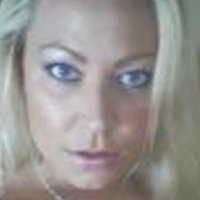 Nadine Riess Meztelen