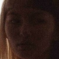 Naomi Chau Meztelen