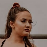 Naomi Hackett Meztelen