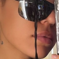 Naomi Luna Meztelen
