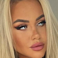 Natalie Rihova Meztelen