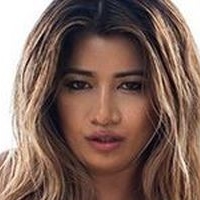Nikki Trinidad Meztelen