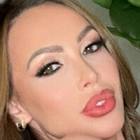 nikkibenz Meztelen