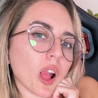 Nina Berger Meztelen