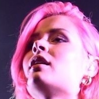 Nina Nesbitt Meztelen
