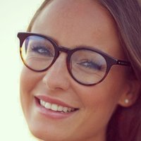 Nina Weis Meztelen
