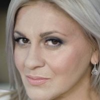 Nives Ivanković Meztelen