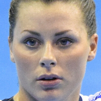 Nora Mørk Meztelen