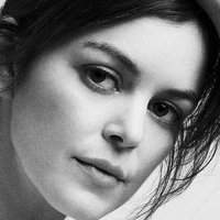 Nora Zehetner Meztelen
