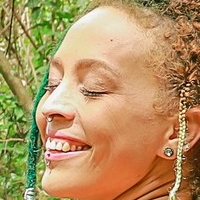 Peregrina Meztelen