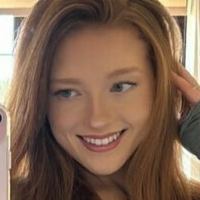 Phoebeisginger Meztelen