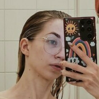 Pikdame / Kim Baltes Meztelen