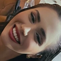 Pınar Akın Meztelen