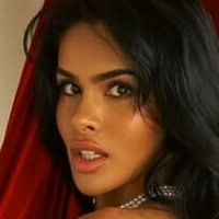 Priscilla Aqilla Meztelen