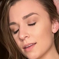 Rachael Jean Meztelen
