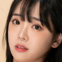 Ryeoni 려니 Meztelen