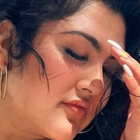 Sanjana Meztelen