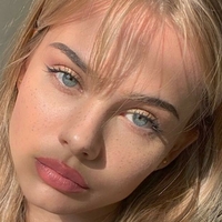 Sara Crumbleleg Meztelen