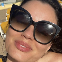 Sarah Story Meztelen