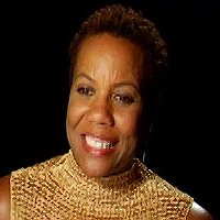Shirley Jo Finney Meztelen
