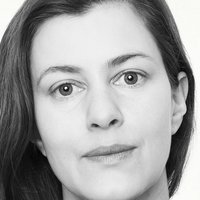 Silje Storstein Meztelen