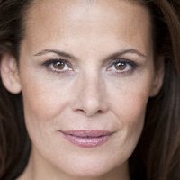 Simone Dericks Meztelen