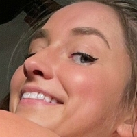 Skylar Mae Meztelen