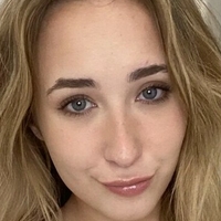 Skylar Sapphyre Meztelen