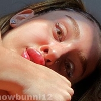 Snowbunny12 Meztelen