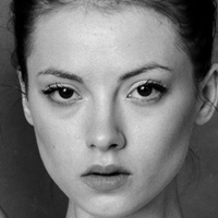 Sophie La Sage Meztelen