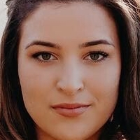 Stephanie Sangster Meztelen