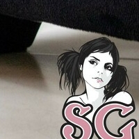 Sunnie Max Meztelen