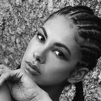Suraya Rose Santos Meztelen