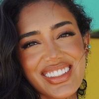 Susana West Meztelen