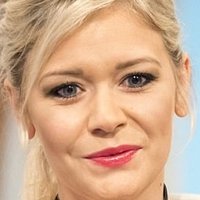 Suzanne Shaw Meztelen