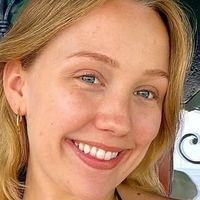 Tessa Conway Meztelen