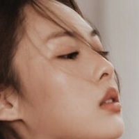 Tharinton Donmuenstri Meztelen