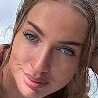 Theaspen London Meztelen