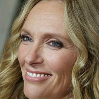 Toni Collette Meztelen