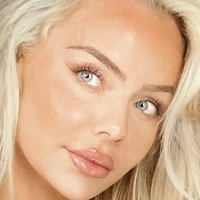 Trine Petronella Meztelen