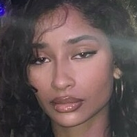 Valerie Batalla Meztelen