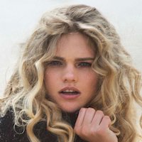 Valerie Van Der Graaf Meztelen