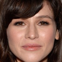 Yael Stone Meztelen